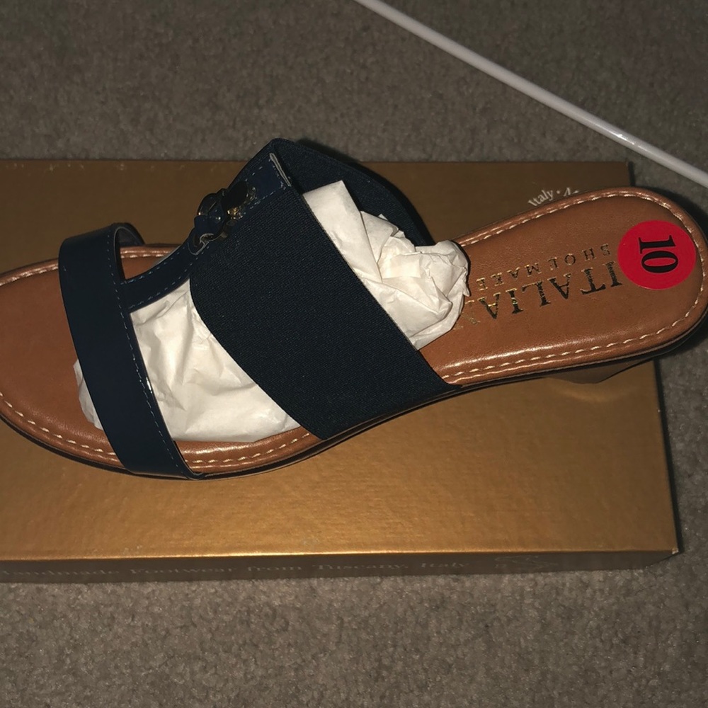 Sandles/shoe - Picture 3 of 6